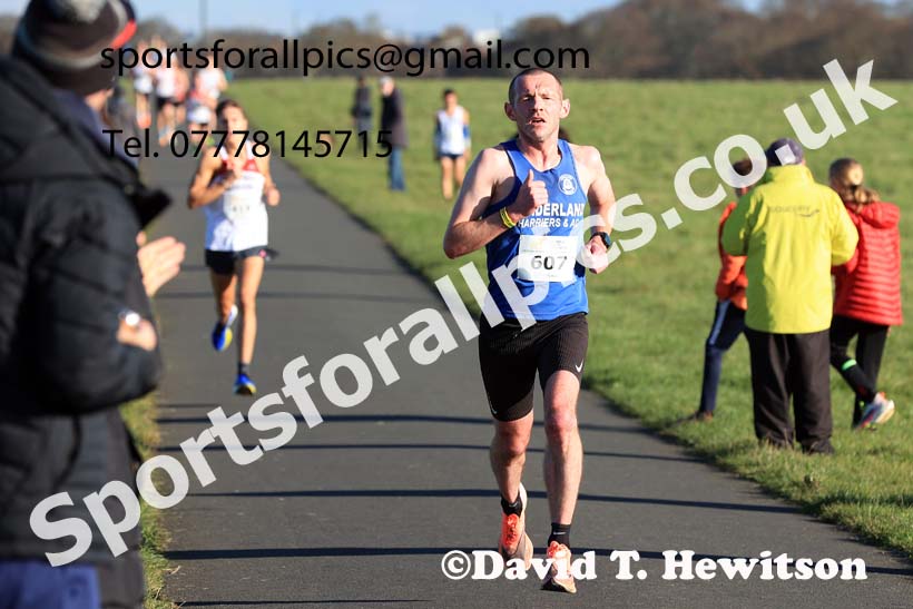 Senior Men and Womens 2023 Heaton Memorial 10k Road Race, Newcastle Town Moor, Newcastle.  Photo: David T. Hewitson/Sports for All Pics